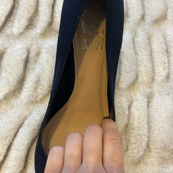 Vince Camuto Dark Navy Blue Suede Block Heel Pumps - Picture 5 of 7
